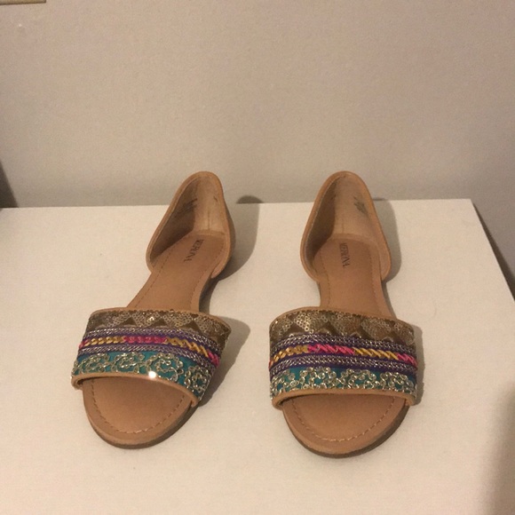 Flats - Picture 1 of 3